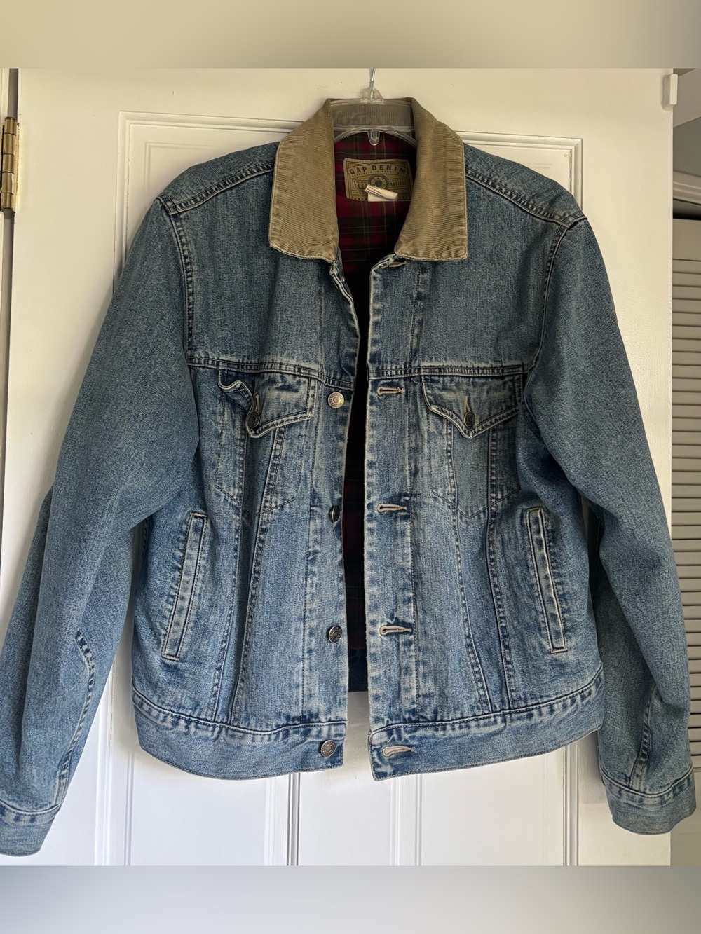 Gap Men's Light Blue Vintage Denim Lined Jacket with Tan Corduroy Collar Medium